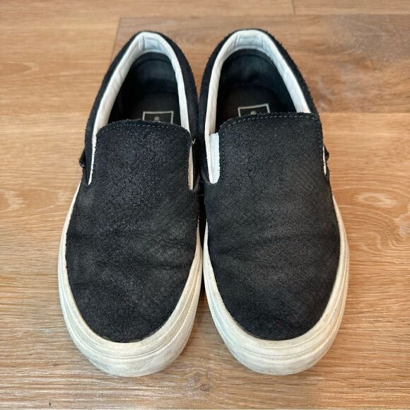 Vans Unisex Black Animal Skin Slip On Sneakers - Picture 6 of 11
